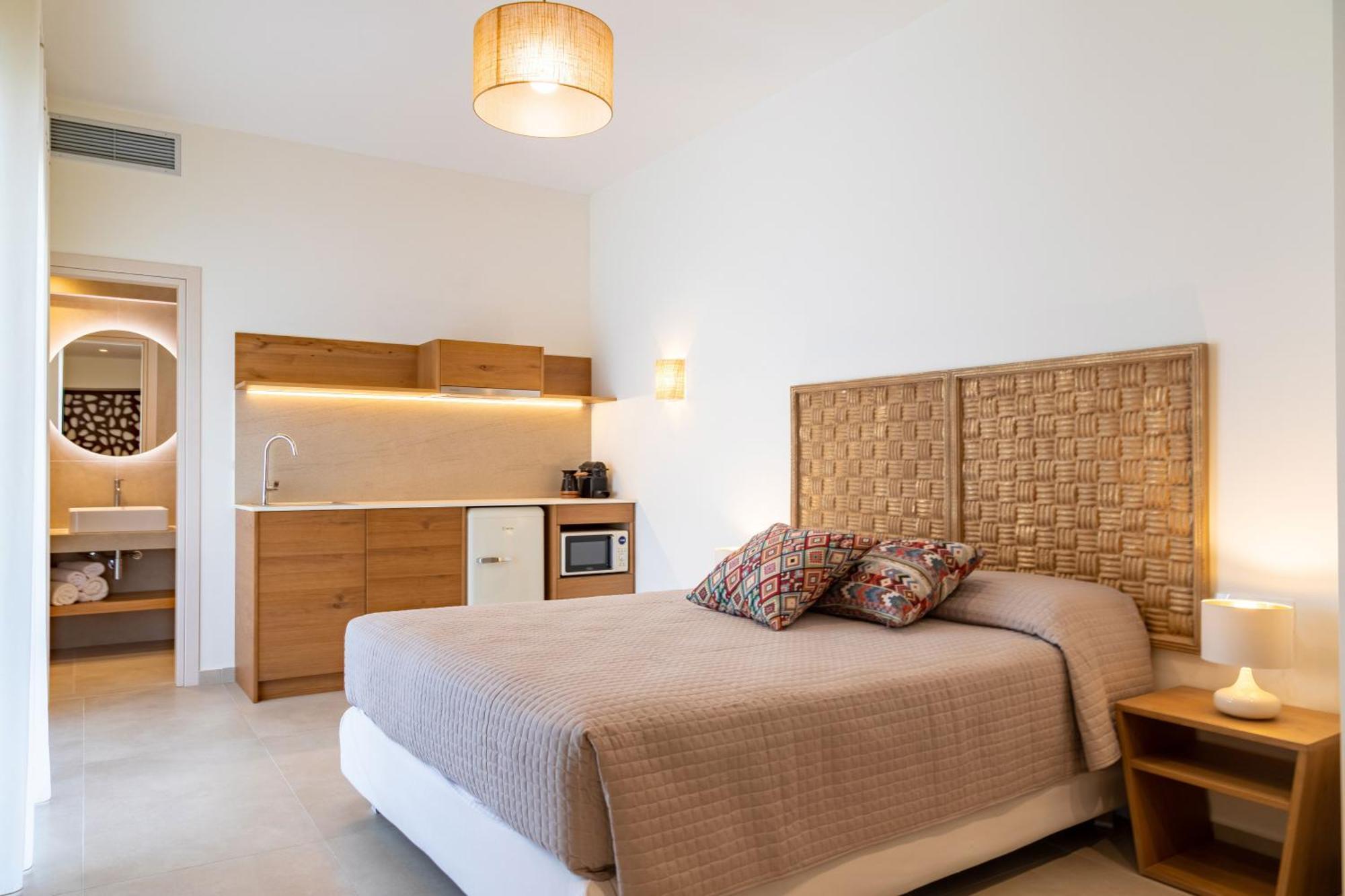Arancia Elegant Rooms And Suites Tolón Eksteriør billede