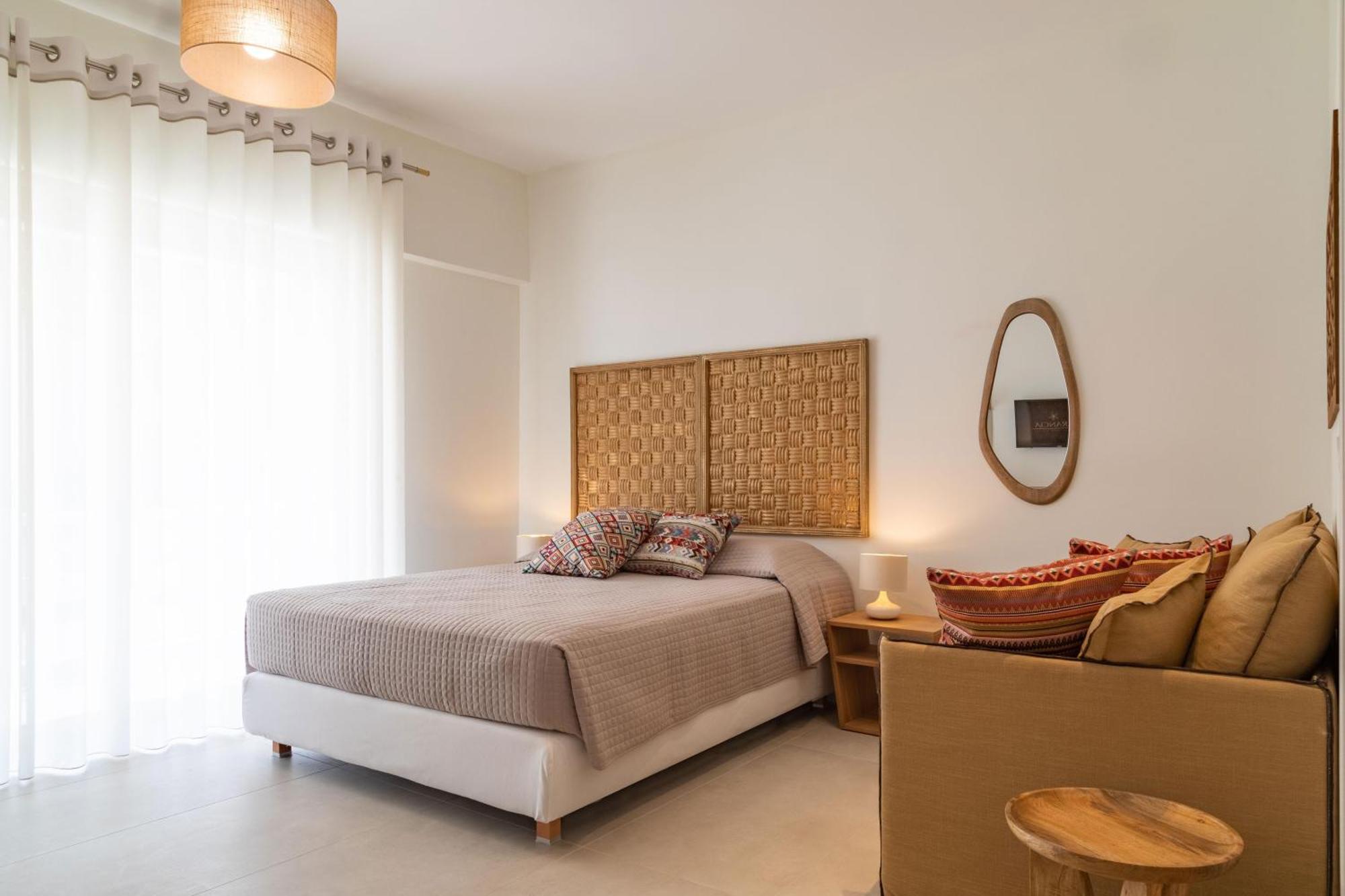 Arancia Elegant Rooms And Suites Tolón Eksteriør billede