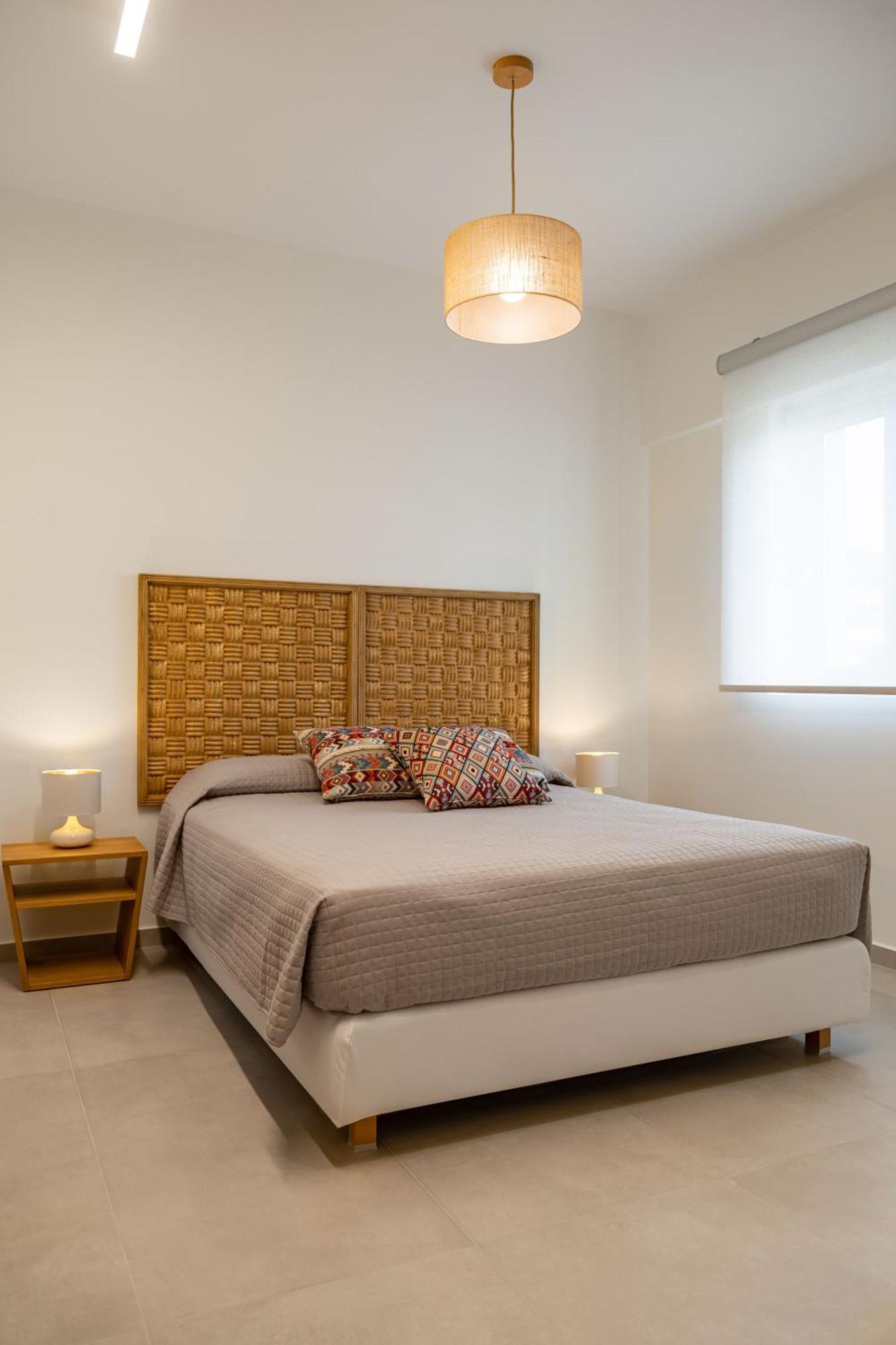 Arancia Elegant Rooms And Suites Tolón Eksteriør billede