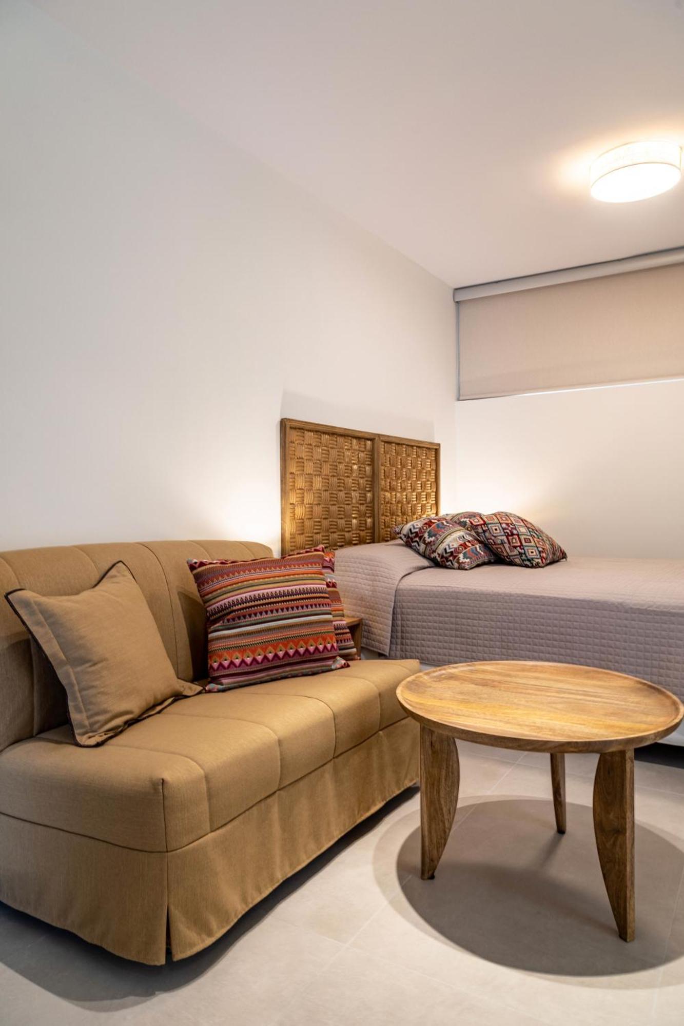 Arancia Elegant Rooms And Suites Tolón Eksteriør billede